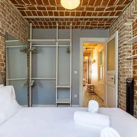 Nostalgic Flat Near Galata Tower In Beyoglu Apartamento